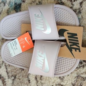 Women's Nike Benassi slides in Rose 6
